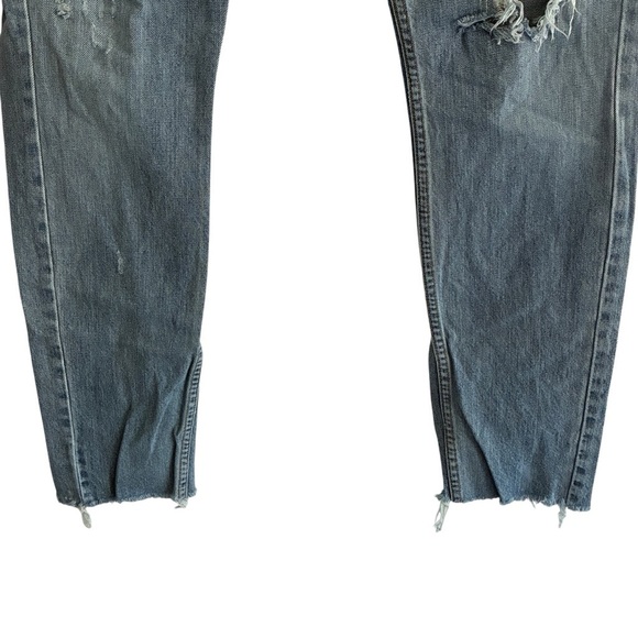 Re/Done Originals Jeans Light Repair Distressed
Size 30 - Picture 13 of 14